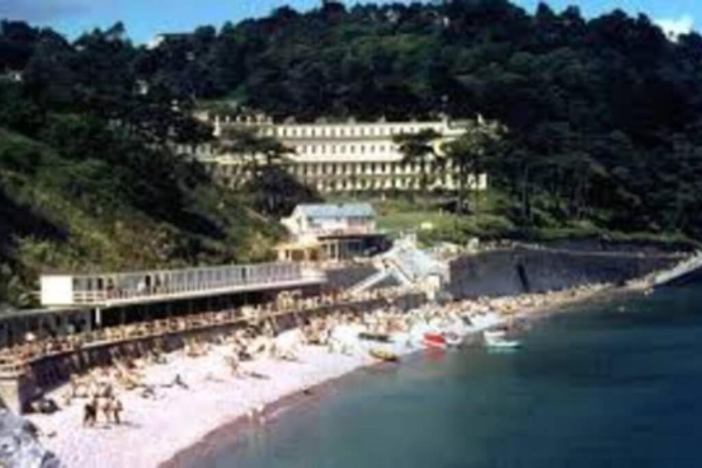 **Sunny And Bright, Thatchers Rock One Bed Beach Front Apartment*** ทอร์คิ ภายนอก รูปภาพ